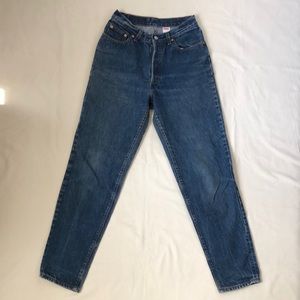 Vintage Levi’s Dark Wash Jeans